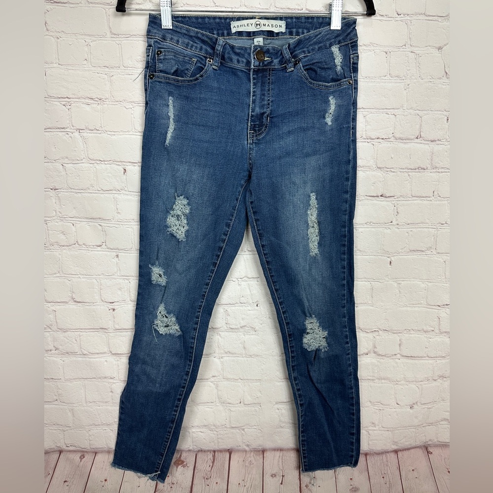 Ashley Mason Women's Jeans Size 7 Skinny Distressed Stretch Denim Blue